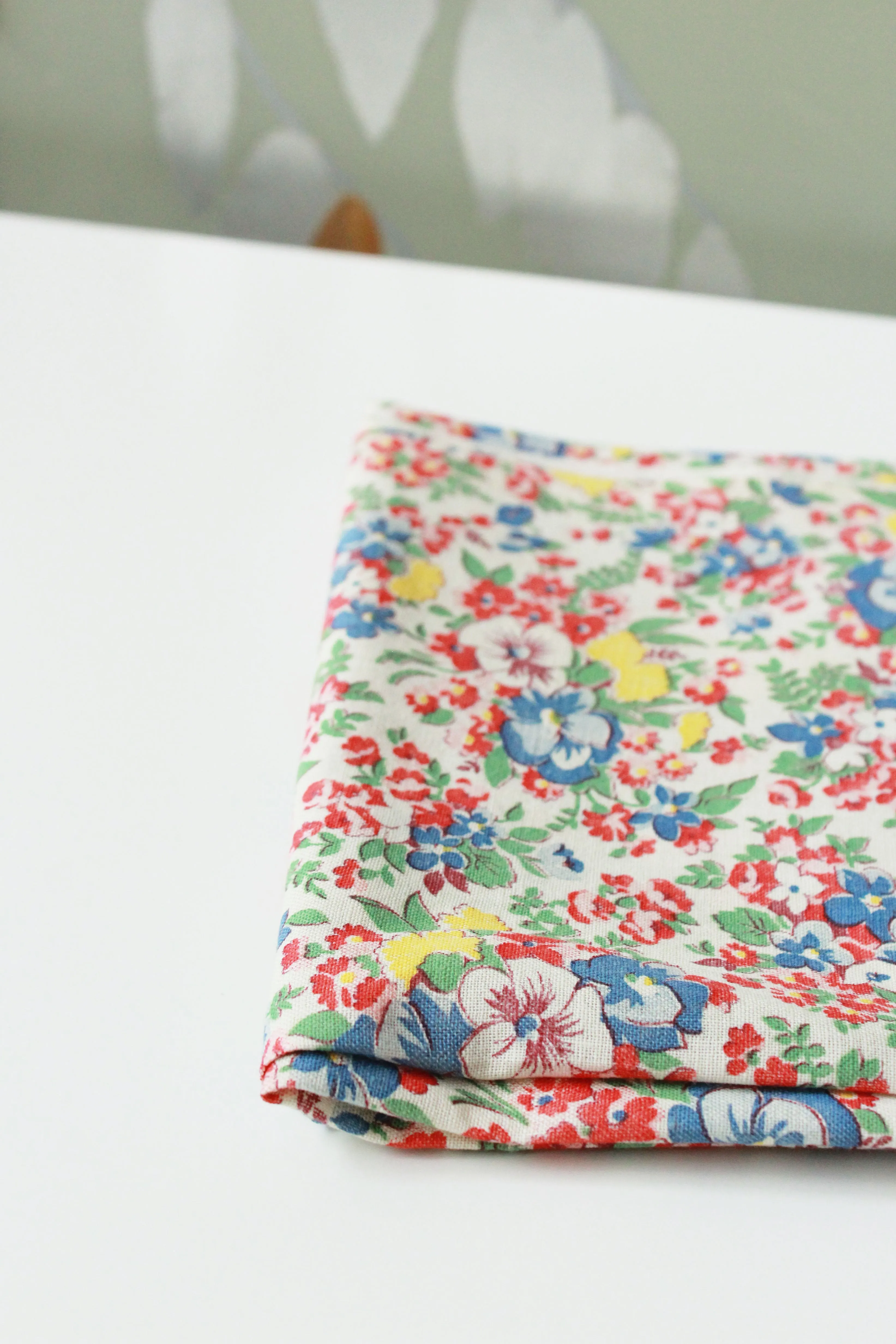 1940s Floral Feedsack In Primary Colours, Red/Blue/Yellow/Green, 1940s Vintage Summer Fabric