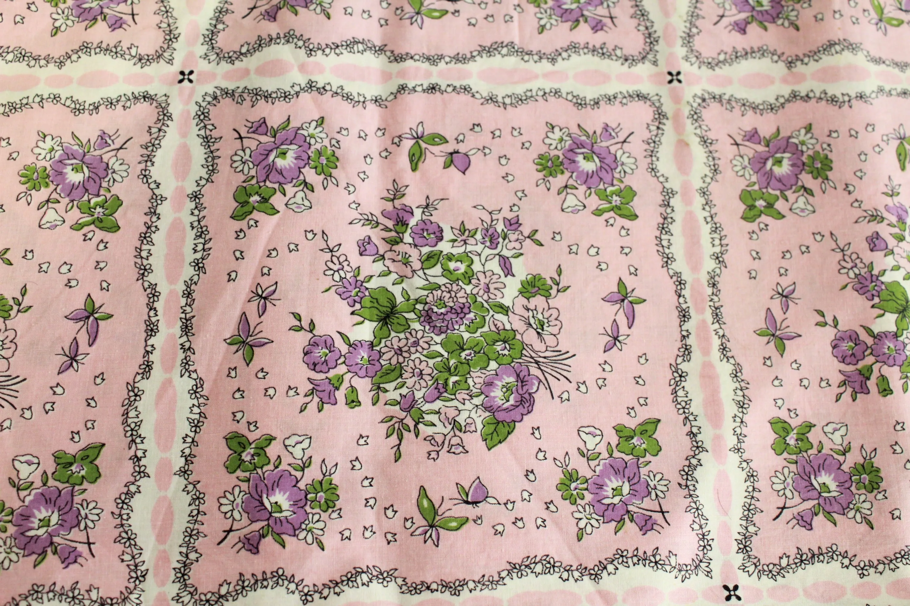 1950s Pink Floral Print Cotton Fabric, 4.9 Yards