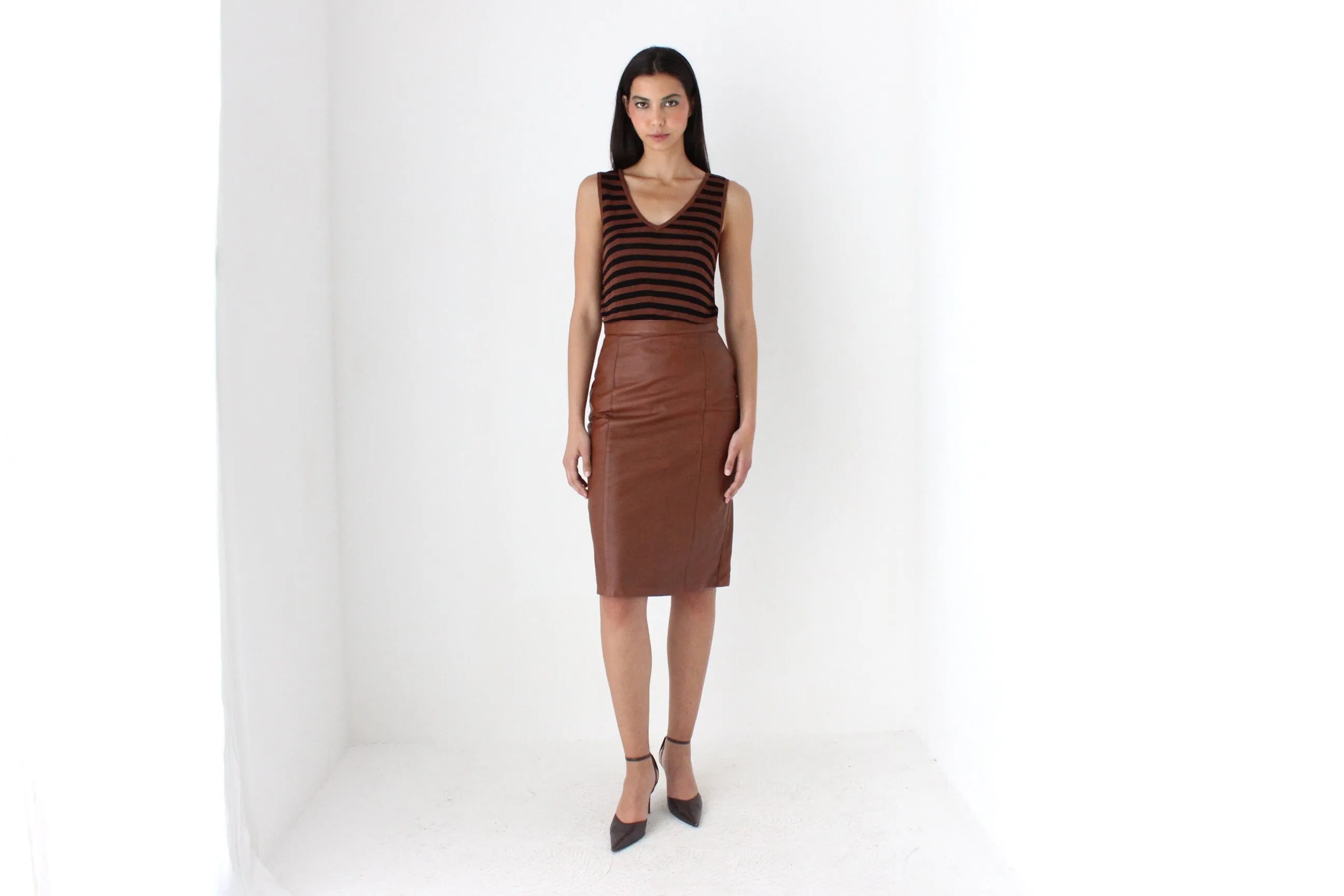 80s Chestnut Brown Italian Leather Knee Length Pencil Skirt