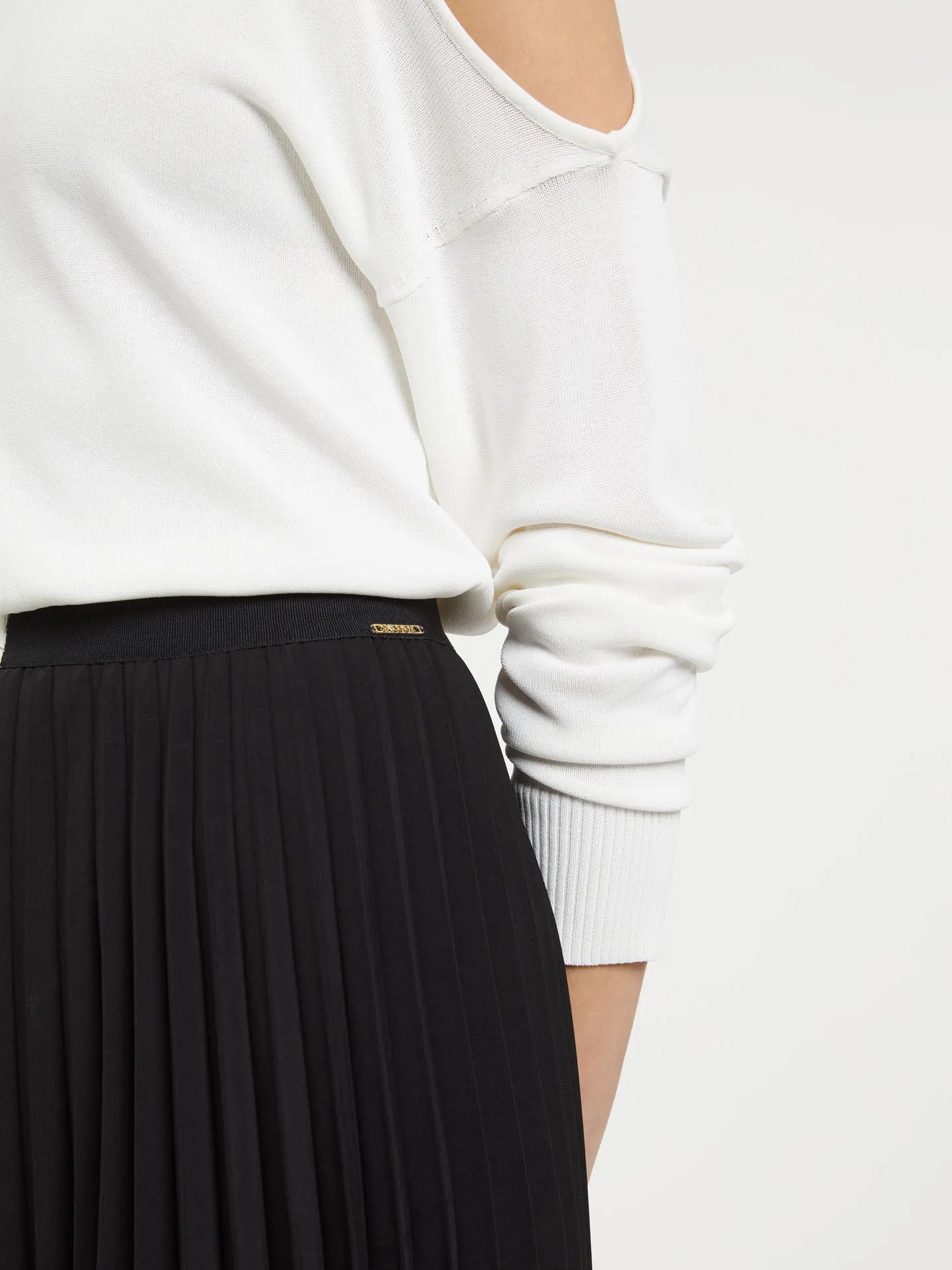 Black And White Pleated Skirt