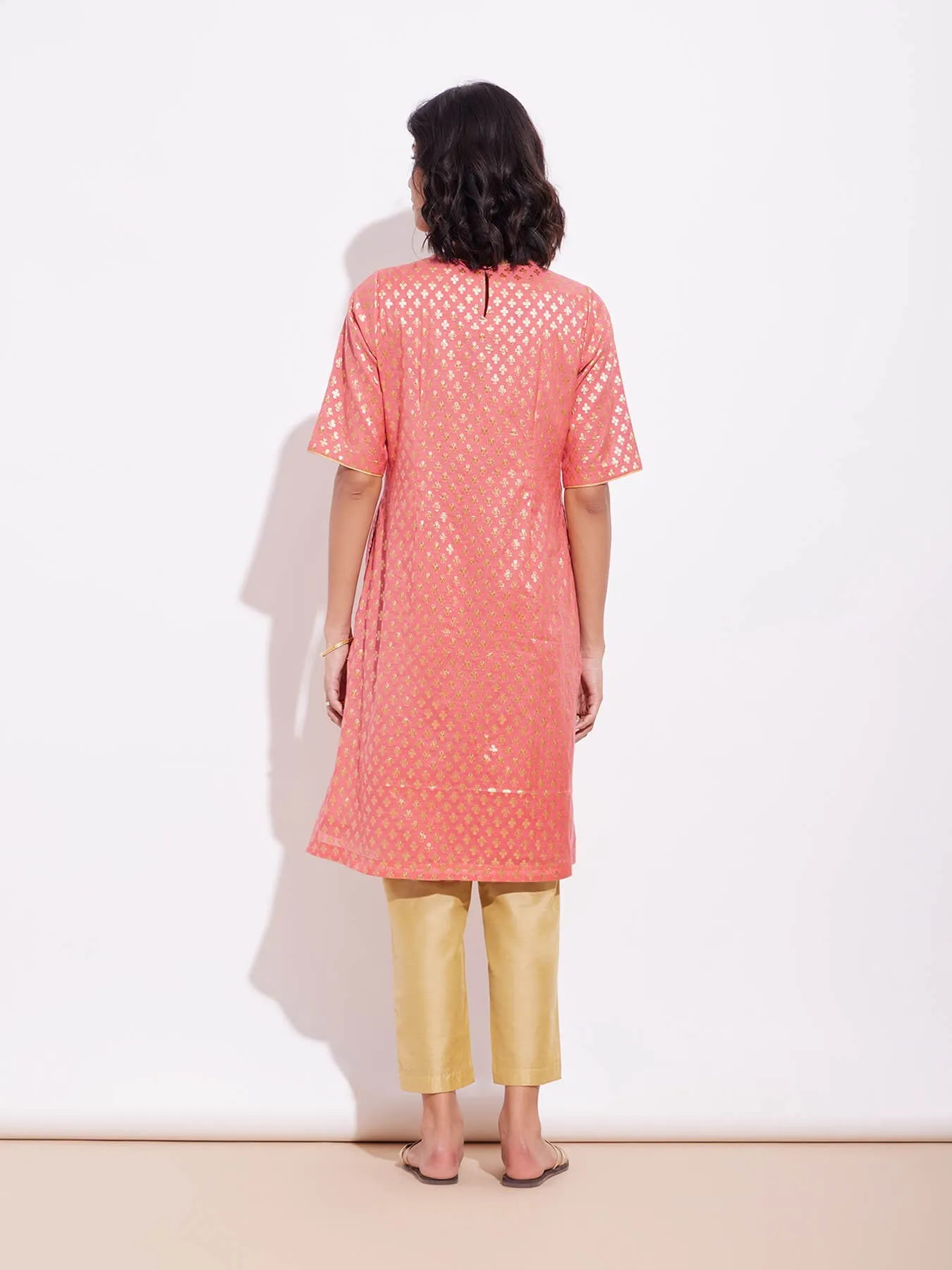 Chanderi Woven Design Kurta Set - Peach & Gold