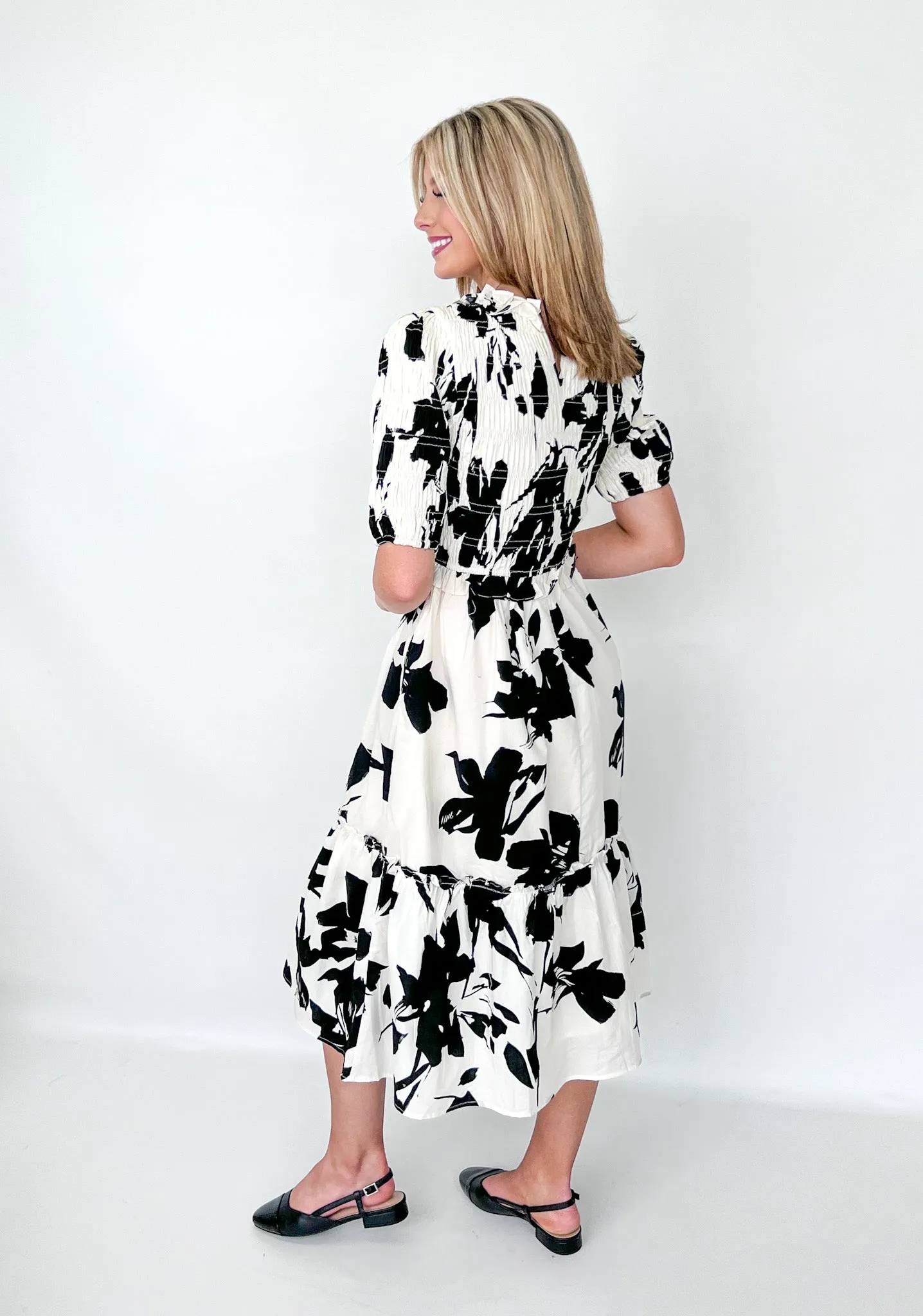 Ella - Black & White Floral Smocked Midi Dress