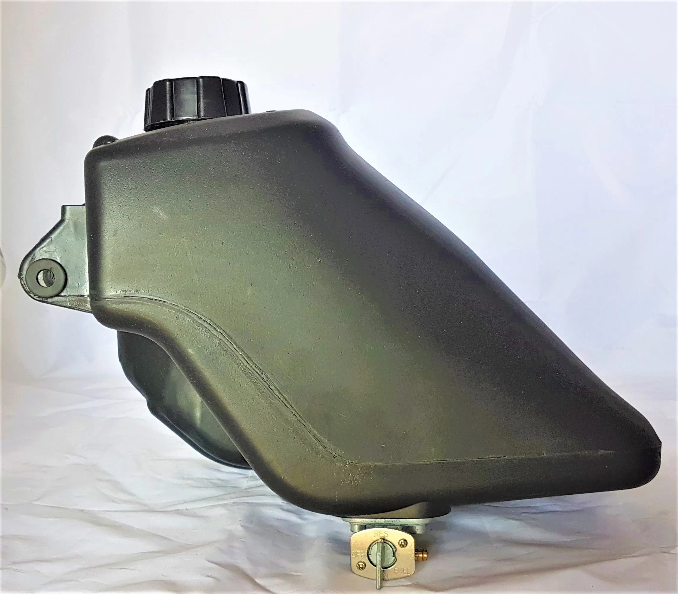 FUT37 PETROL FUEL TANK WITH FUEL CAP FOR JLA-13 150CC GY6 OFF ROAD QUAD BIKE