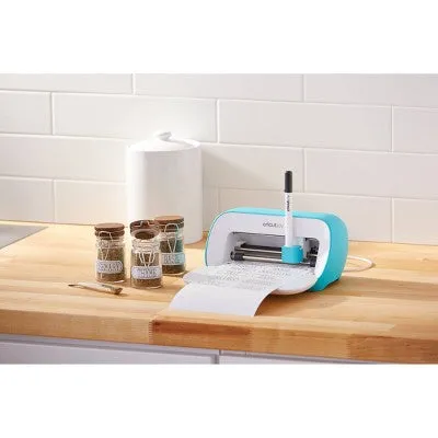 NEW - Cricut Joy Cutting and Writing Machine