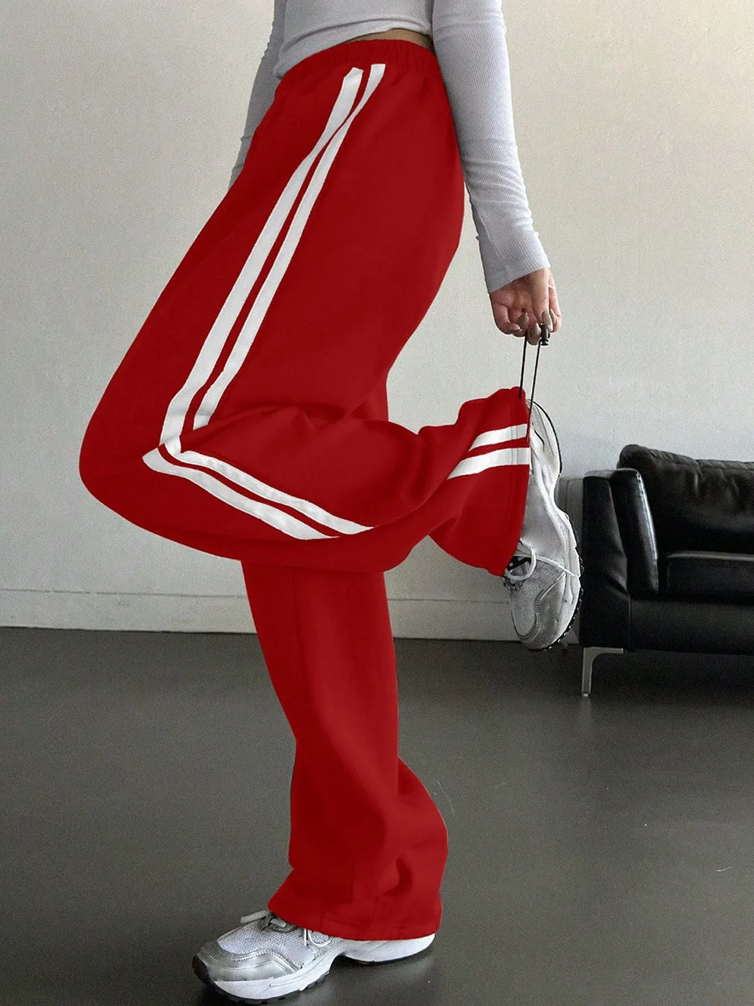 Red Loose Fit High-Rise Knitted Joggers