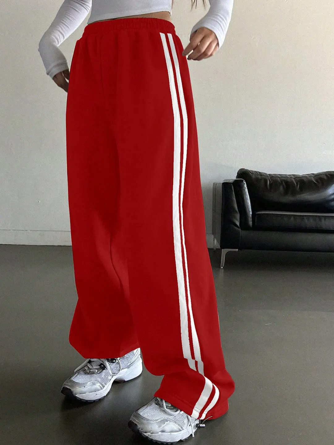 Red Loose Fit High-Rise Knitted Joggers