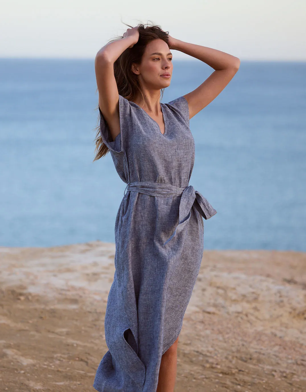 Sebou Linen Midi Dress - Navy Fleck