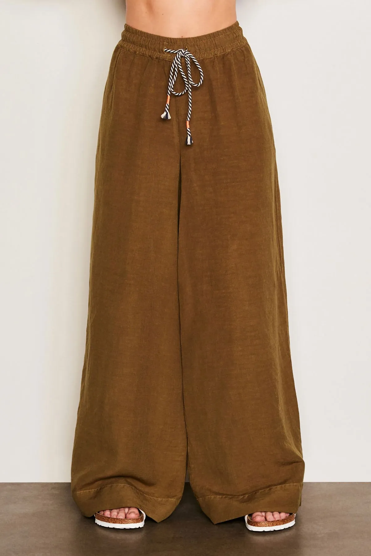 Sundry Linen Wide Leg Pant in Olive